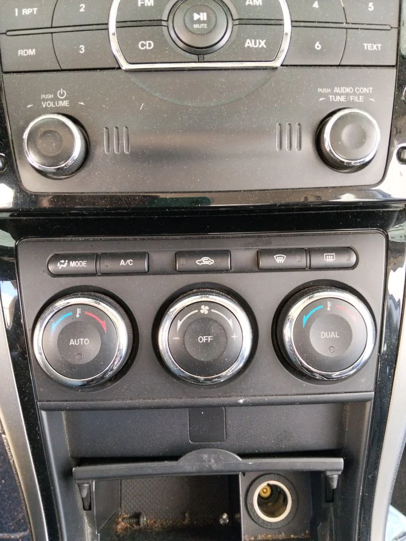 Foto de MANDO CALEFACCION / AIRE ACONDICIONADO MAZDA 6 BERLINA (GH) 2.2 Turbodiesel CAT (163 CV / 120 KW)