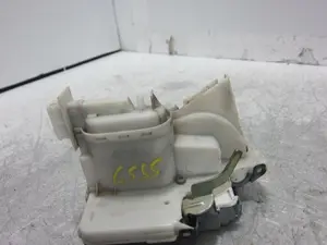Foto de CERRADURA PUERTA TRASERA IZQUIERDA VOLKSWAGEN GOLF III (1H1)(11.1991) 2.0 (116 CV / 85 KW) referencia 1H4862153 foto 3