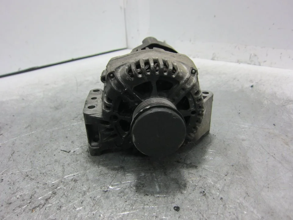 Foto de ALTERNADOR OPEL CORSA C referencia TG9S015