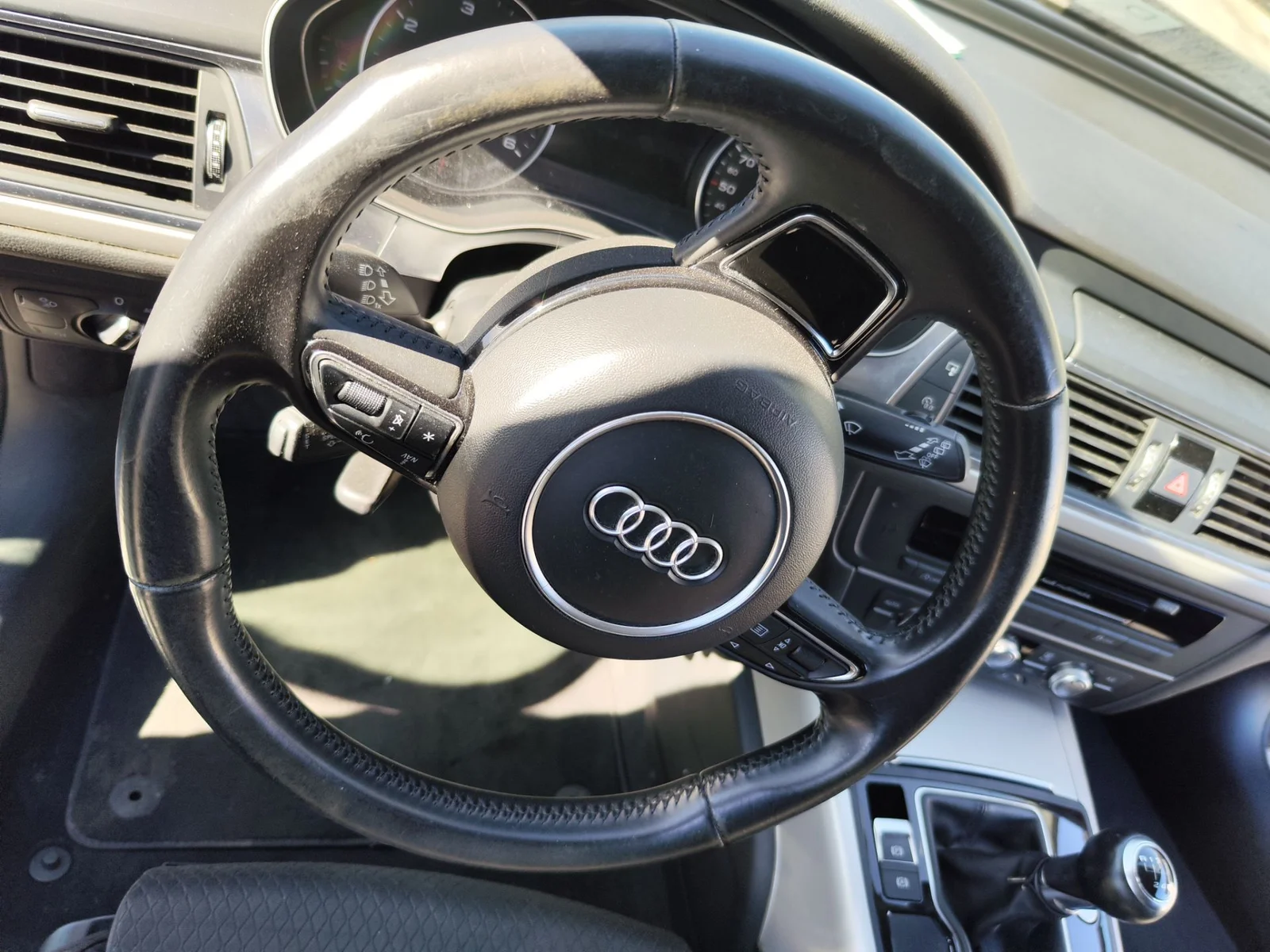 Foto de VOLANTE AUDI A6 AVANT (4GD) 2.0 16V TDI (190 CV / 140 KW) referencia 4G0419091