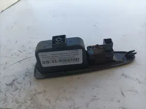 Foto de MANDO ELEVALUNAS TRASERO DERECHO CITROEN C4 BERLINA 2.0 16V CAT (RFN / EW10J4) (136 CV / 100 KW) referencia 9650912777 foto 2