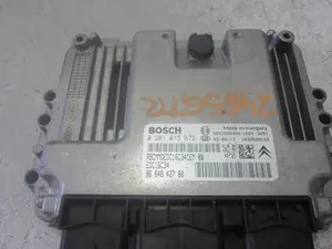 Foto de CENTRALITA MOTOR UCE PEUGEOT 407 1.6 HDi FAP CAT (9HZ / DV6TED4) (109 CV / 80 KW) referencia 9664843780