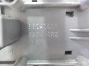 Foto de WARNING RENAULT SCENIC II (JM) 1.9 dCi Diesel (120 CV / 88 KW) foto 2