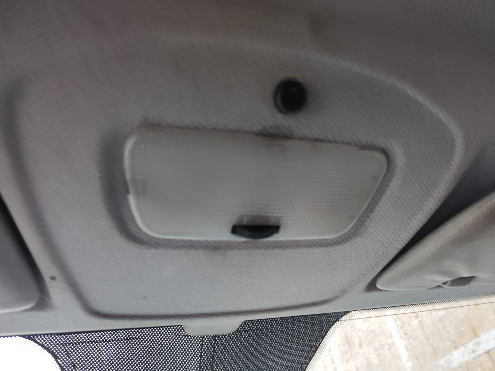 Foto de LUZ INTERIOR MERCEDES-BENZ VITO FURGÓN (639) 2.1 CDI CAT (109 CV / 80 KW)