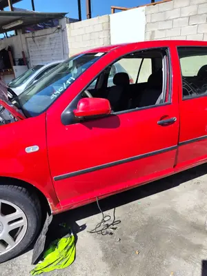 Foto de PUERTA DELANTERA IZQUIERDA VOLKSWAGEN GOLF IV BERLINA (1J1)(10.1997) 1.9 TDI (90 CV / 66 KW)