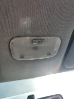 Foto de LUZ INTERIOR CITROEN JUMPY 1.6 16V HDi (90 CV / 66 KW) referencia 6362Q1 foto 4