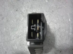 Foto de REGULADOR DE CORRIENTE HONDA SH 125I referencia 434400300 foto 2