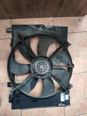 Foto de ELECTROVENTILADOR MERCEDES-BENZ CLK (BM 208) COUPE 2.0 Compresor CAT (163 CV / 120 KW) referencia A0015400188 foto 7