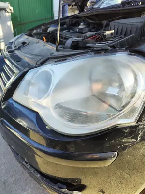 Foto de FARO IZQUIERDO VOLKSWAGEN POLO IV (9N3) 1.9 TDI (101 CV / 74 KW) foto 2