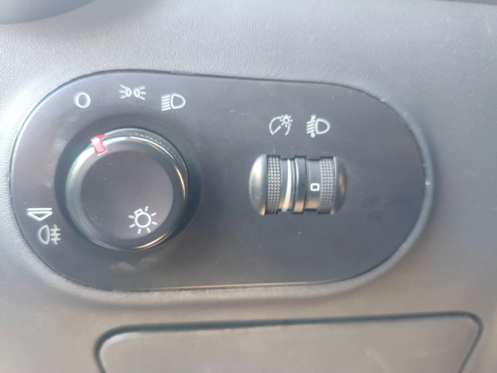 Foto de MANDO LUCES SEAT IBIZA (6L1) 1.4 16V (75 CV / 55 KW) referencia 6Q0953513D FKZ