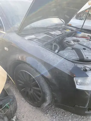 Foto de ALETA DELANTERA DERECHA AUDI A4 BERLINA (8E) 1.9 TDI (131 CV / 96 KW) referencia 8E0821106B