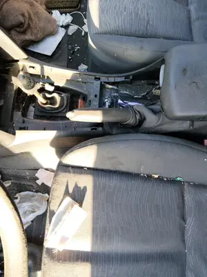 Foto de PALANCA FRENO PEUGEOT 407 1.6 HDi FAP CAT (9HZ / DV6TED4) (109 CV / 80 KW) referencia 4701A4
