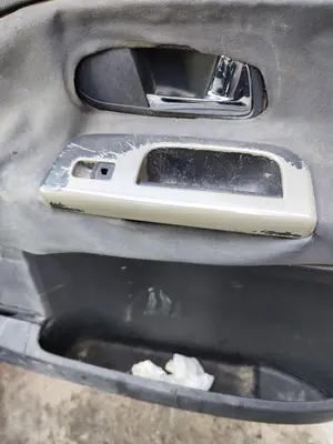 Foto de MANETA INTERIOR DELANTERA DERECHA SEAT ALHAMBRA (7V9) 1.9 TDI (116 CV / 85 KW)