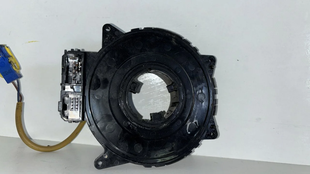 Foto de ANILLO AIRBAG KIA SORENTO (BL) 2.5 CRDi CAT (140 CV / 103 KW) referencia KK1E2N0342