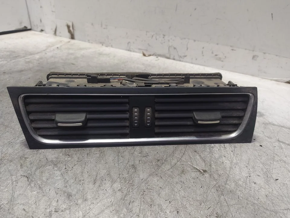 Foto de NO IDENTIFICADO AUDI A4 BERLINA (8K2) 1.8 16V TFSI (120 CV / 88 KW) referencia 8T1820951C