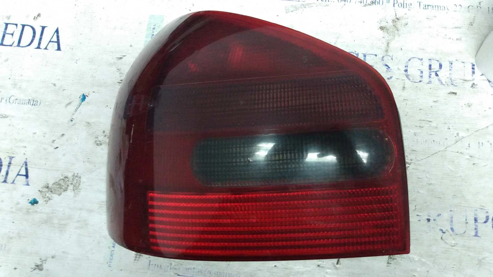 Foto de PILOTO TRASERO IZQUIERDO AUDI A3 (8L) referencia 290701