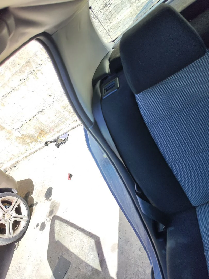 Foto de CINTURON SEGURIDAD TRASERO DERECHO PEUGEOT 307 BERLINA (S2) 1.4 16V CAT (KFU / ET3J4) (88 CV / 65 KW)