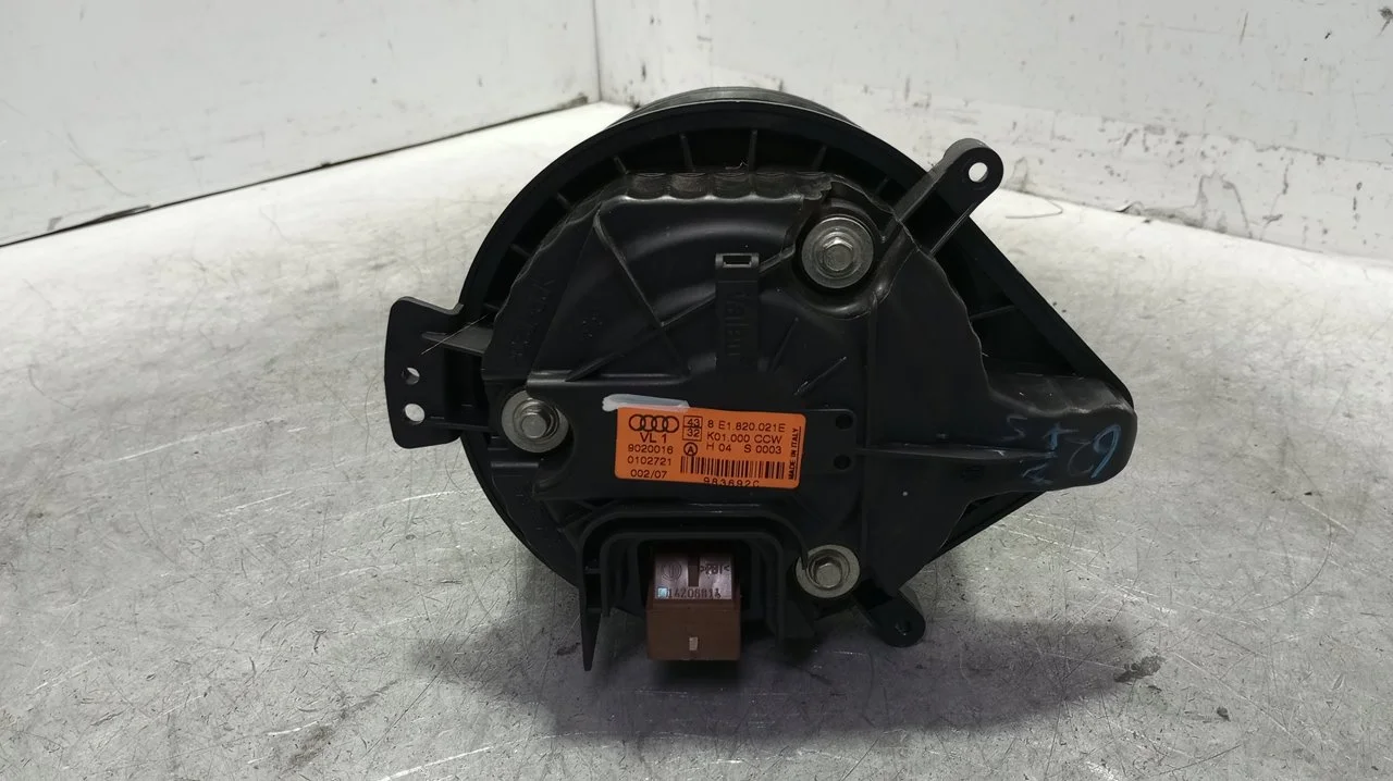 Foto de MOTOR CALEFACCION AUDI A4 BERLINA (8E) 2.0 16V TDI (170 CV / 125 KW) referencia 8E1820021E