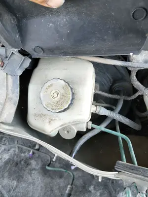 Foto de BOMBA FRENO OPEL CORSA C 1.2 16V CAT (Z 12 XE / LW4) (75 CV / 55 KW)