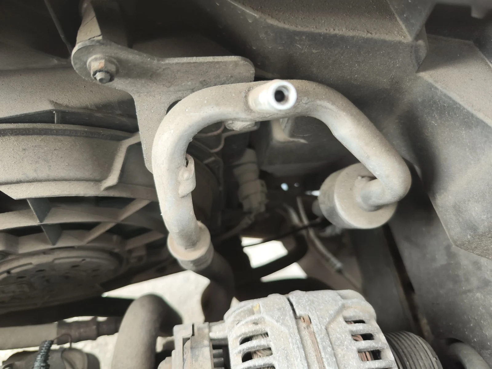 Foto de TUBOS AIRE ACONDICIONADO VOLKSWAGEN SHARAN (7M6/7M9) 1.9 TDI (116 CV / 85 KW) referencia 7M3820729J