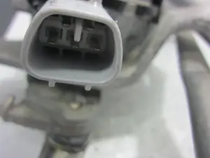 Foto de MOTOR LIMPIA DELANTERO LEXUS RX (GGL1/GYL1) 3.5 V6 24V CAT (249 CV / 183 KW) referencia 8511048200 foto 3
