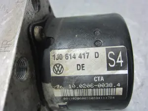Foto de ABS SEAT LEON (1M1) 1.8 20V (125 CV / 92 KW) referencia 1J614417D foto 3