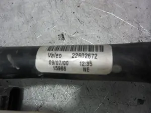 Foto de MOTOR LIMPIA DELANTERO CHEVROLET ALERO 2.4 CAT (141 CV / 104 KW) referencia 24006748 foto 4