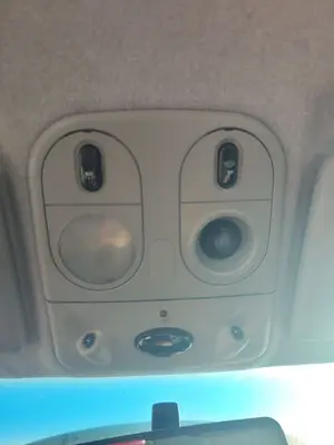 Foto de LUZ INTERIOR RENAULT LAGUNA (B56) 2.0  (113 CV / 83 KW)