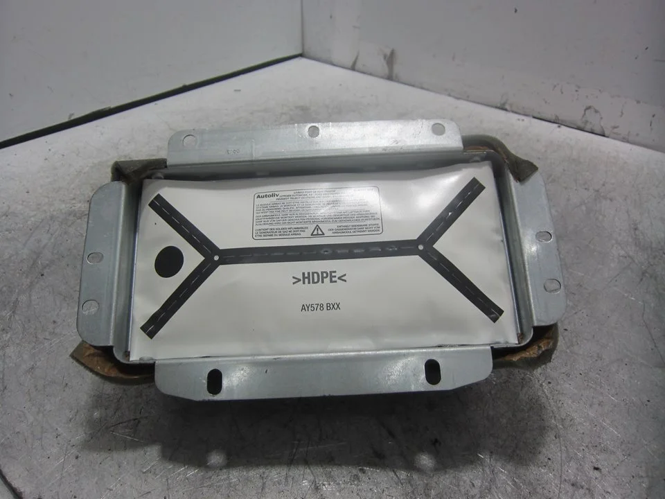 Foto de AIRBAG DELANTERO DERECHO PEUGEOT 407 SW 2.0 16V CAT (136 CV / 100 KW) referencia 9644588880