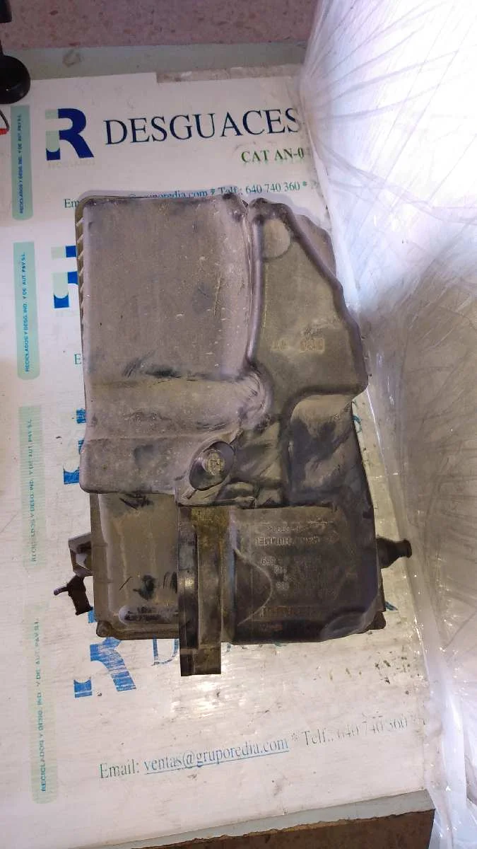 Foto de CAJA FILTRO AIRE RENAULT SCENIC II (JM) referencia 8200378882