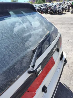 Foto de BRAZO LIMPIA TRASERO SEAT IBIZA (6K1) 1.4  (60 CV / 44 KW)