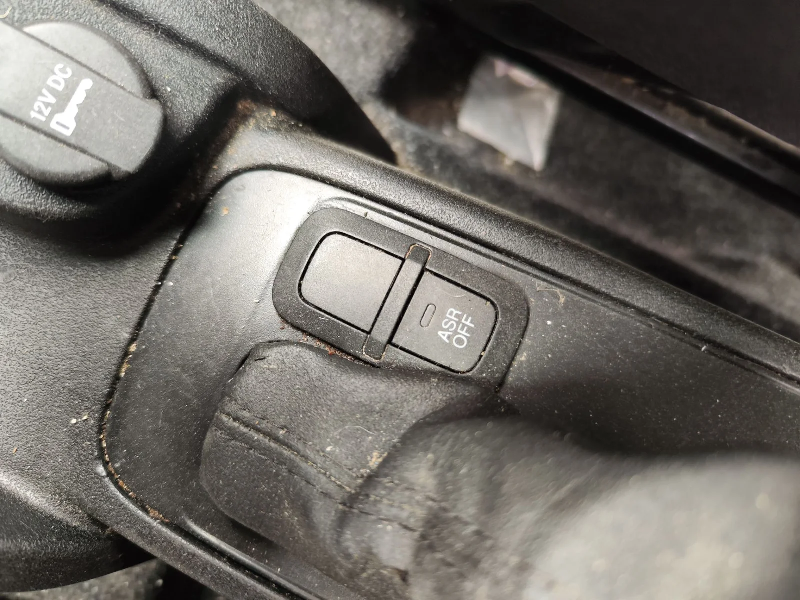 Foto de INTERRUPTOR FIAT II DOBLÒ (152) 1.6 JTDM 16V CAT (105 CV / 77 KW)