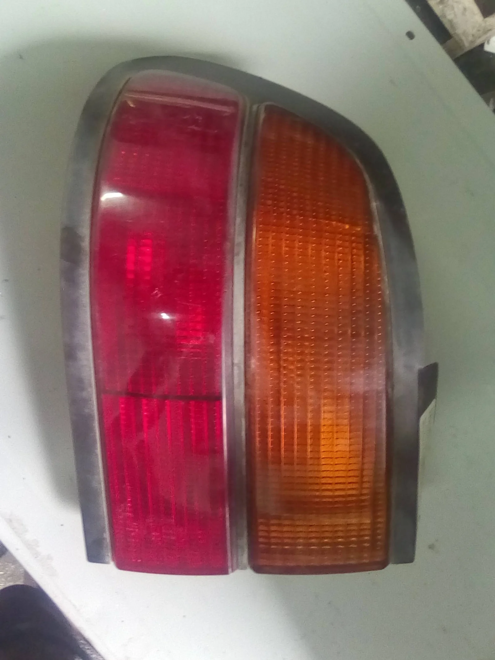 Foto de PILOTO TRASERO IZQUIERDO MG ROVER ROVER 800 (RS) 2.7 24V (169 CV / 124 KW)