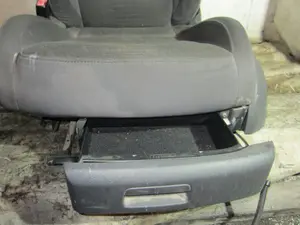 Foto de ASIENTO DELANTERO IZQUIERDO VOLKSWAGEN TOURAN (1T2) 1.9 TDI (105 CV / 77 KW) referencia 1K4881105ME foto 11