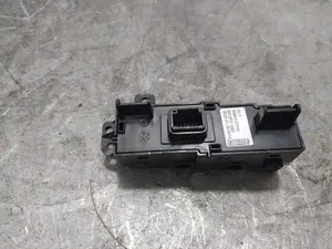 Foto de MANDO MULTIFUNCION SSANGYONG KORANDO 1.6 Turbodiesel CAT (136 CV / 100 KW) referencia 8580137010 foto 3
