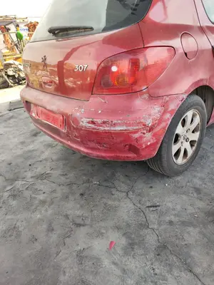 Foto de PARAGOLPES TRASERO PEUGEOT 307 BERLINA (S2) 1.6 16V HDi (90 CV / 66 KW) referencia 7410Q6 foto 5