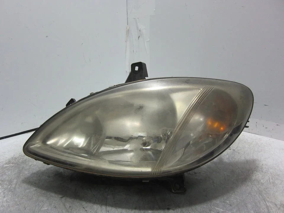 Foto de FARO IZQUIERDO MERCEDES-BENZ VIANO (639) 2.1 CDI CAT (150 CV / 110 KW) referencia 24670300