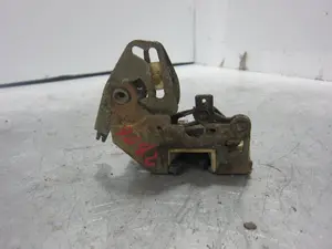 Foto de CERRADURA PUERTA TRASERA DERECHA OPEL SENATOR A 2.5 (136 CV / 100 KW) referencia 7997424 foto 4