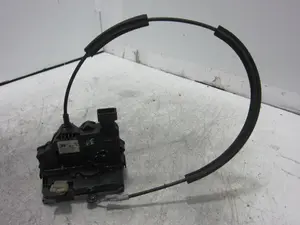 Foto de CERRADURA PUERTA DELANTERA IZQUIERDA OPEL CORSA D 1.2 16V CAT (Z 12 XEP / LB4) (80 CV / 59 KW) referencia 13258271 foto 4