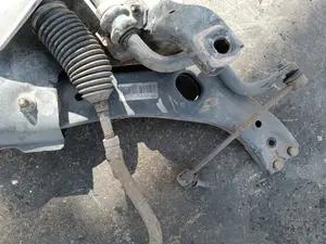 Foto de BRAZO SUSPENSION INFERIOR DELANTERO DERECHO HYUNDAI IX35 (EL/LM) referencia 545012Y000