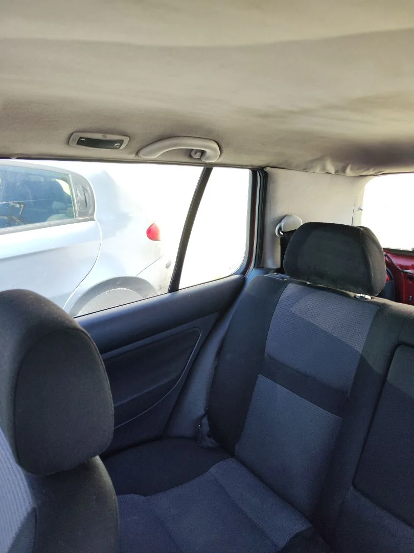 Foto de ASIDERO TECHO TRASERO DERECHO VOLKSWAGEN GOLF IV BERLINA (1J1)(10.1997) 1.9 TDI (90 CV / 66 KW)