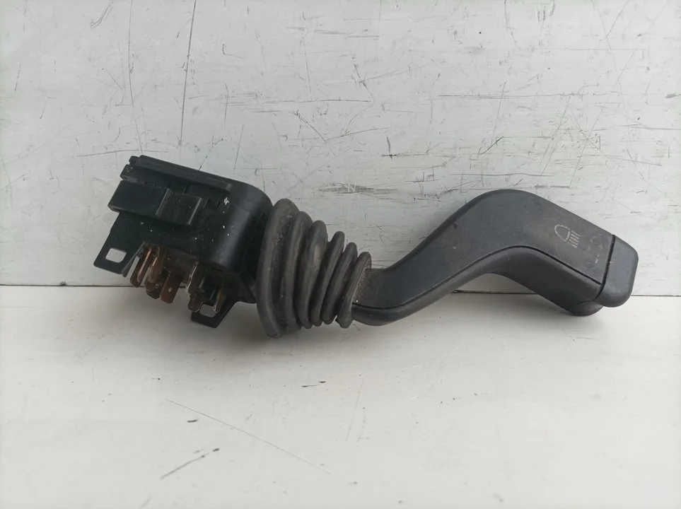 Foto de MANDO INTERMITENTES OPEL ZAFIRA A referencia 90560990