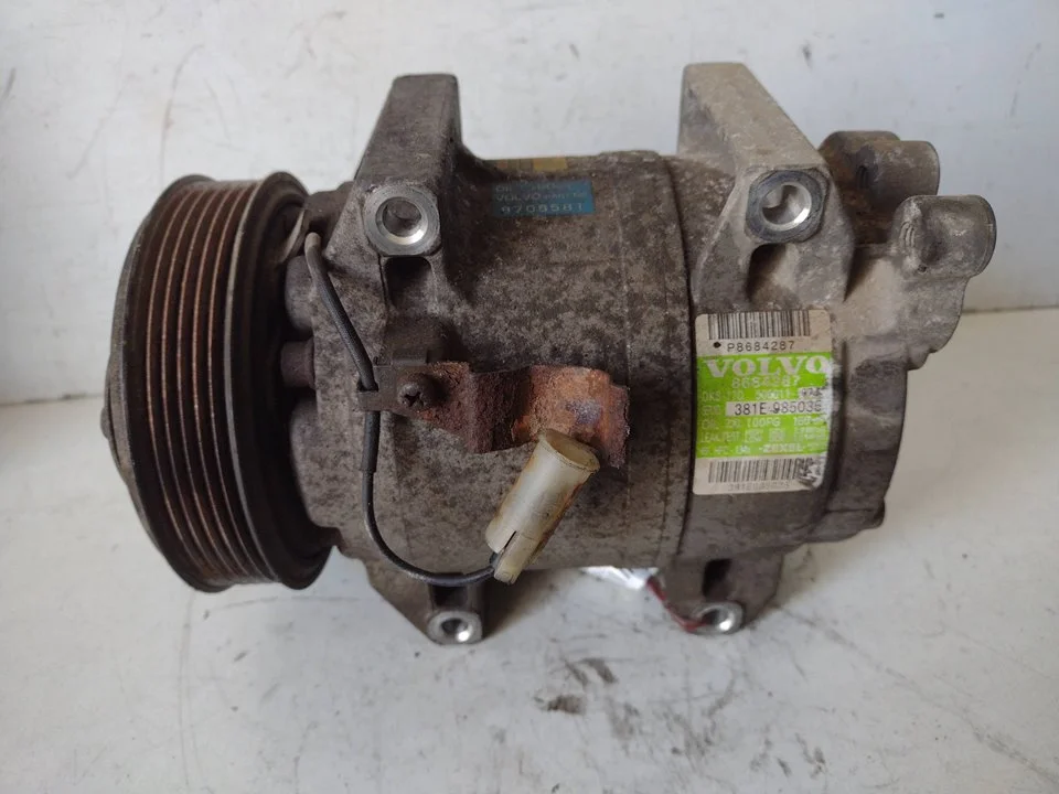 Foto de COMPRESOR AIRE ACONDICIONADO VOLVO S60 BERLINA 2.5 20V Turbo CAT (209 CV / 154 KW) referencia 8684287