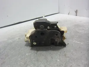Foto de CERRADURA PUERTA TRASERA DERECHA AUDI A3 SPORTBACK (8PA) 1.9 TDI (105 CV / 77 KW) referencia 4F0839016