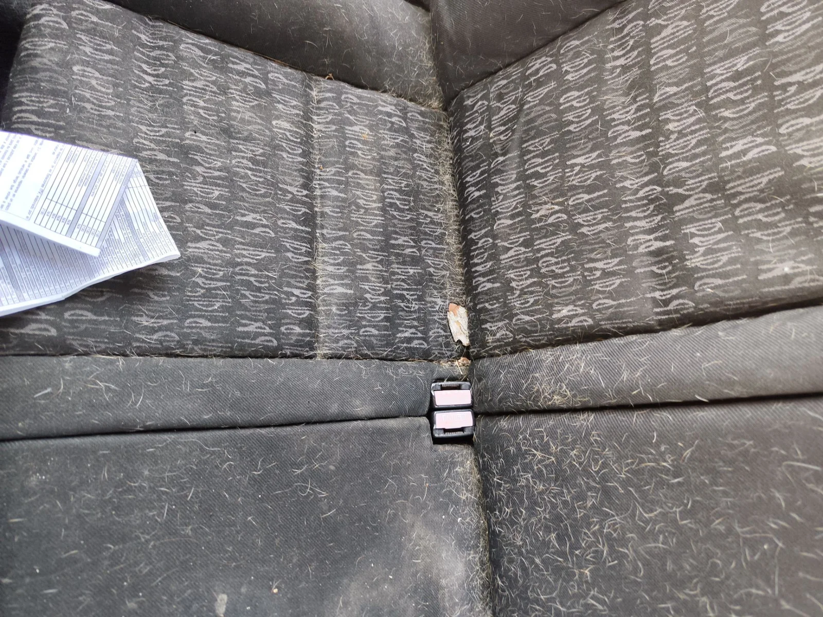 Foto de ENGANCHE CINTURON TRASERO IZQUIERDO PEUGEOT 307 (S1)(04.2001) 1.6 16V CAT (109 CV / 80 KW)