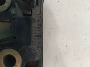 Foto de CERRADURA MALETERO / PORTON VOLKSWAGEN GOLF III (1H1)(11.1991) 1.9 TDI (110 CV / 81 KW) referencia 1H6827505 foto 3