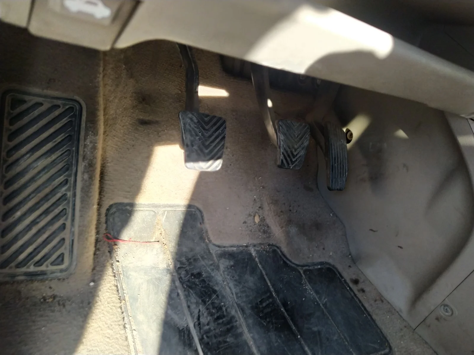 Foto de PEDAL EMBRAGUE HYUNDAI TUCSON (JM) 2.0 CRDi CAT (113 CV / 83 KW)