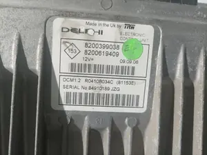 Foto de CENTRALITA MOTOR UCE RENAULT CLIO III referencia 8200399038 foto 3