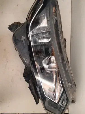 Foto de FARO DERECHO NISSAN QASHQAI (J11E) 1.2 16V CAT (116 CV / 85 KW) referencia 10019009 foto 8