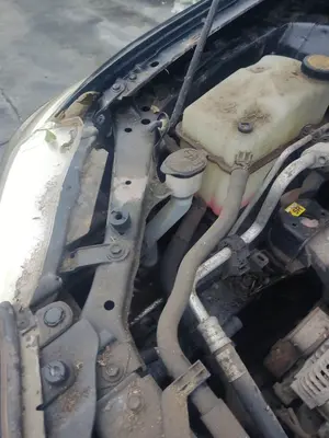 Foto de DEPOSITO LIMPIA TOYOTA COROLLA (E15) 1.4 Turbodiesel CAT (90 CV / 66 KW) referencia 8531512570